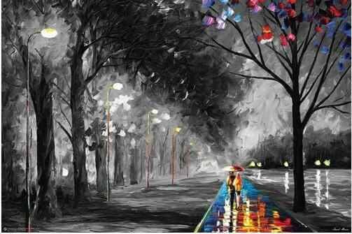 Une ruelle bordant un lac, sous un ciel nocturne aux couleurs intenses