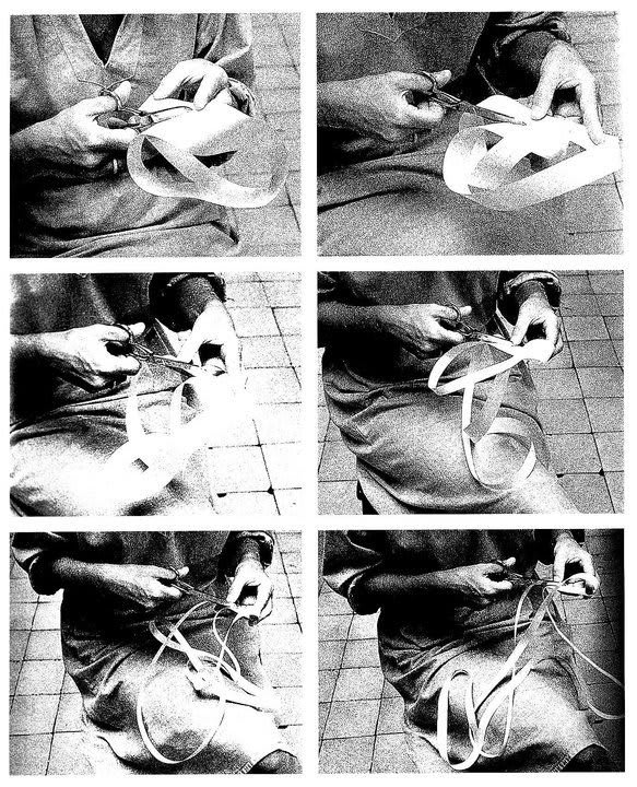 Caminhando: Performance de Lygia Clark ejecutando la obra. 1964