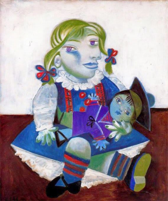 Maya con su Muñeca