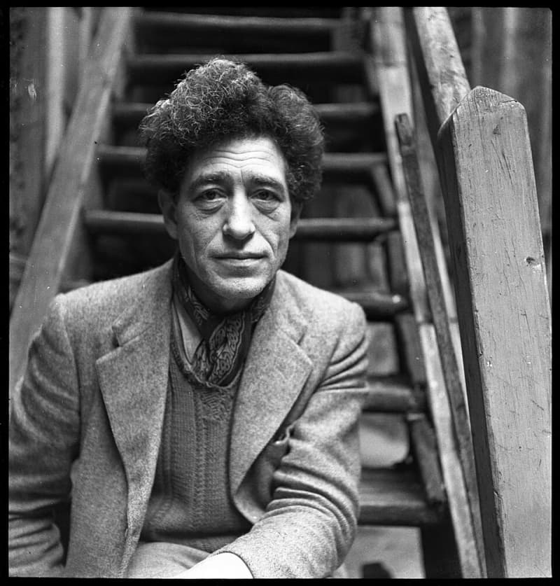 Alberto Giacometti nel suo studio