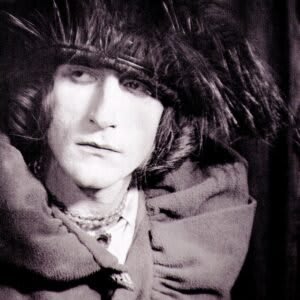 Rrose Selavy, weibliche Persona von Duchamp