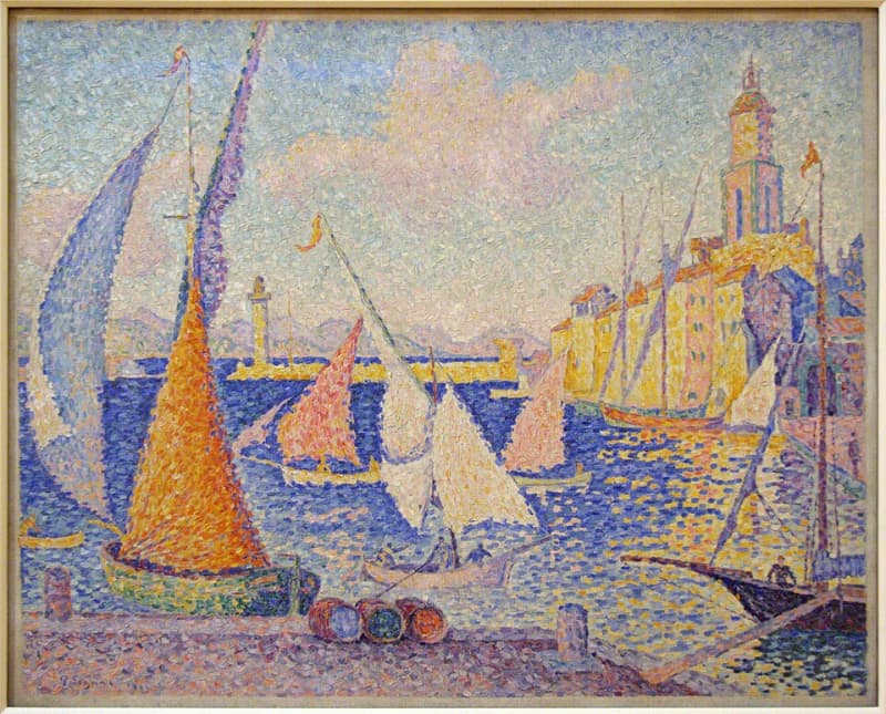 Post-impressionistisches Ölgemälde einer Hafenansicht von Saint-Tropez, mit farbenfrohen Häusern und Booten im klaren, blauen Meer.