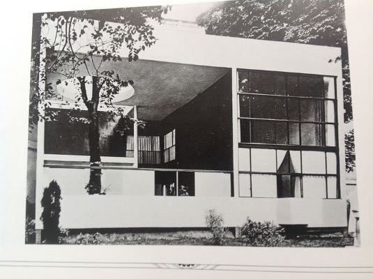 A Unidade de Habitação em Marselha, um dos projetos icônicos de Le Corbusier.