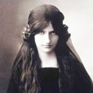 Jeanne Hébuterne, compagne et muse de Modigliani
