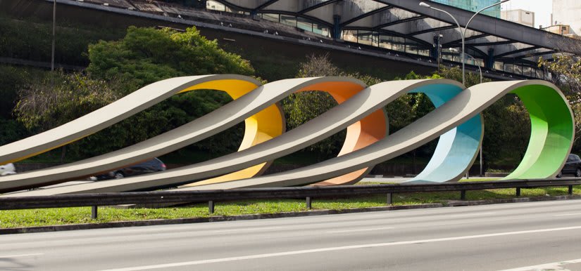 Monumento commemorativo agli 80 anni dell'immigrazione giapponese in Brasile di Tomie Ohtake, San Paolo, 1998.