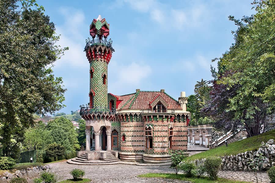 El Capricho, facciata esterna. Antoni Gaudí